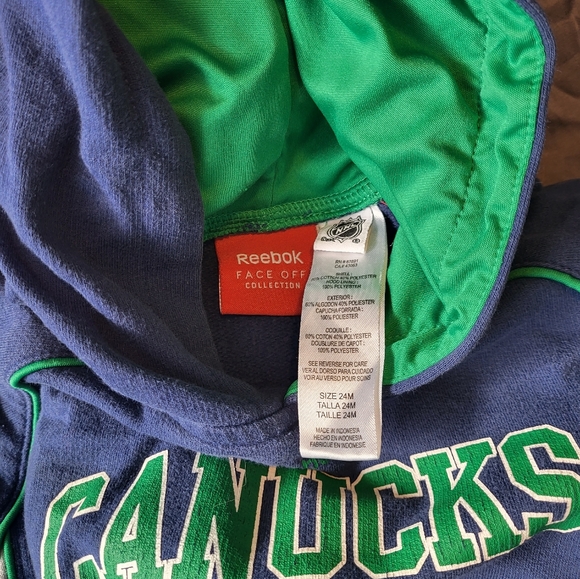 Size 24month reebok Canucks set - Picture 4 of 4